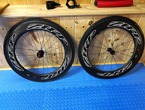 Zipp 808 carbon fiber 700c - carbon,